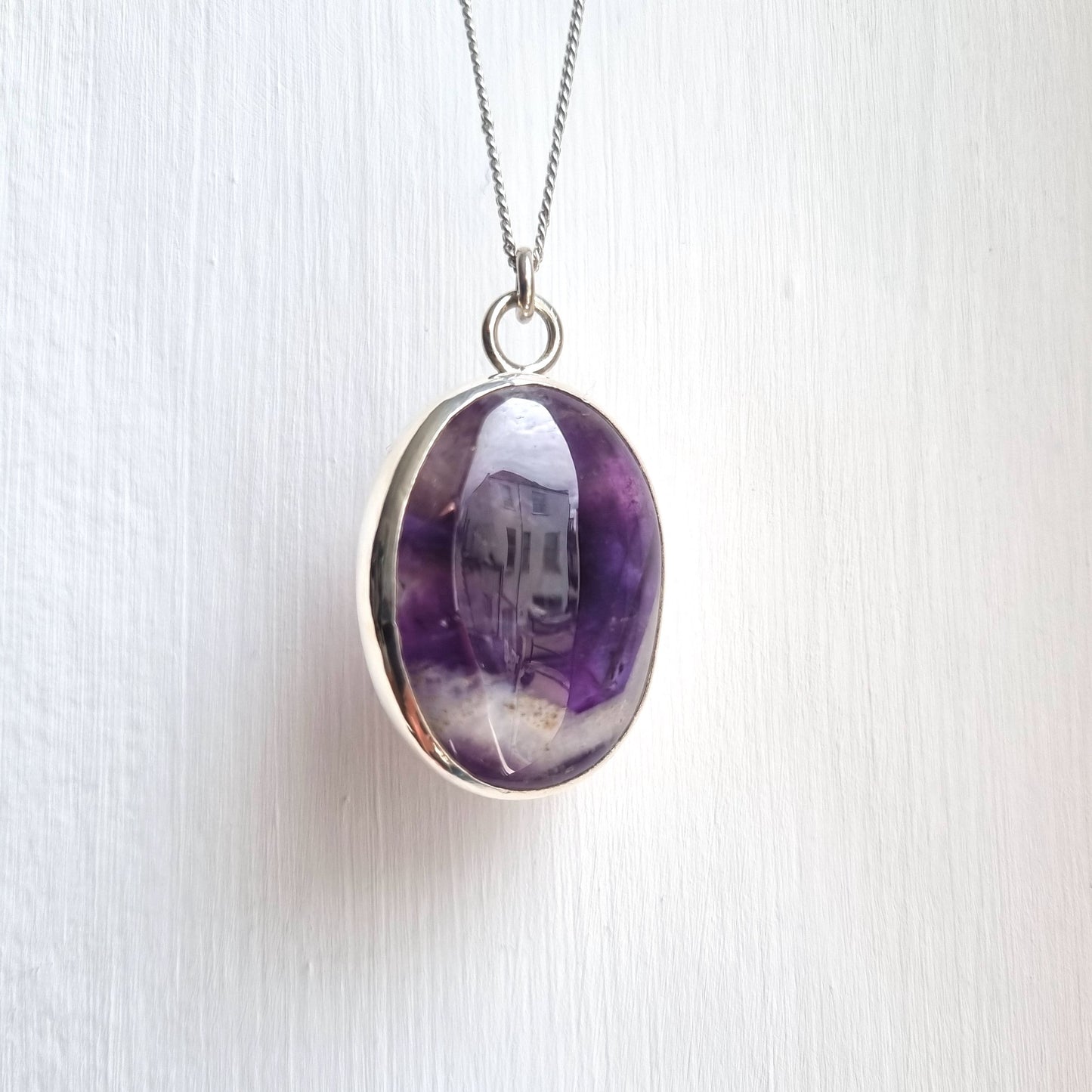 Tormenta II - Oval Chevron Amethyst Necklace