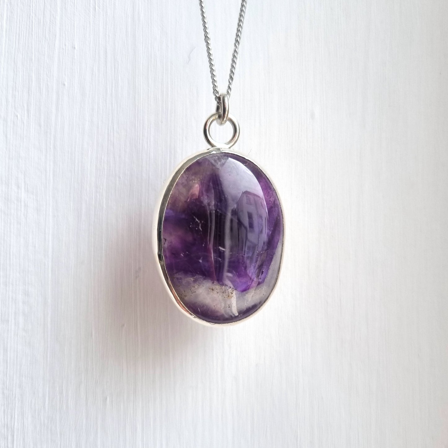 Tormenta II - Oval Chevron Amethyst Necklace